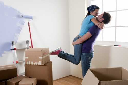 Local removals service supporting a move in Shacklewell