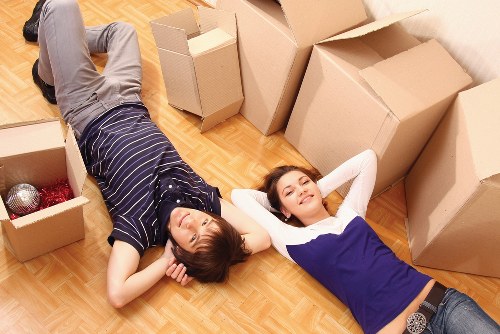 Moving and loading items into storage near Shacklewell